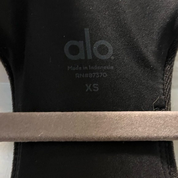 Alo Yoga Accolade Scoop Neck Sweatshirt Bra - Picture 5 of 5